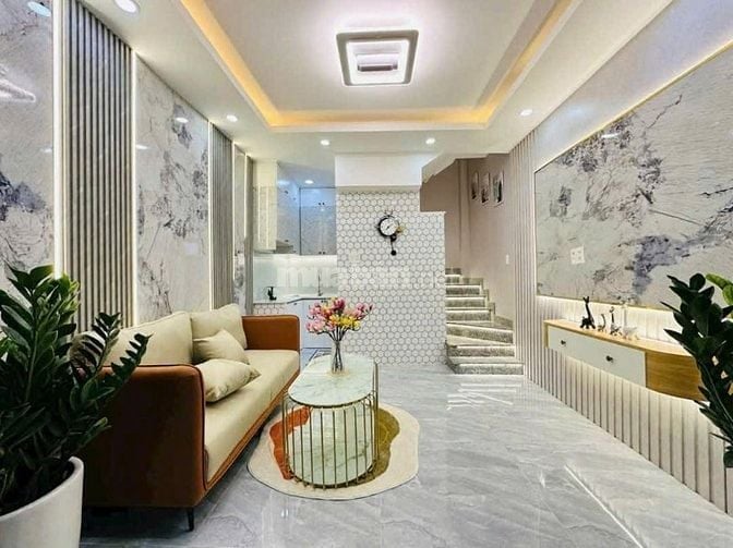 Bán nhà hẻm oto ngay Thích Quảng Đức,Pn. Nhà SHR chốt 3tỷ150/54m2