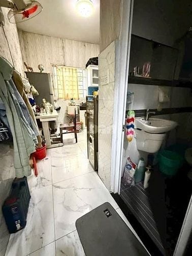  4,6tỷ nhà 71m2 đất , 1 lầu vị trí đẹp sau lưng Mặt Tiền nguyễn duy 