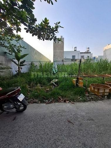 Đất giá rẻ ngay ngã 3 chợ đường - Đường hà huy giáp