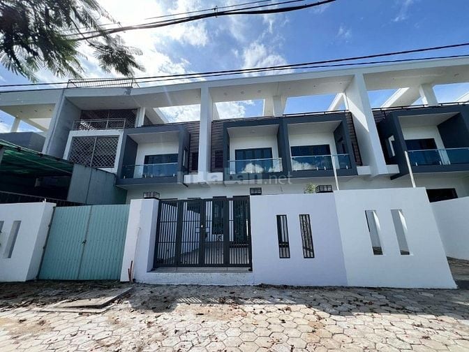 Cần bán nhà phồ liền kề khu dự án La Mision De Cần Giờ