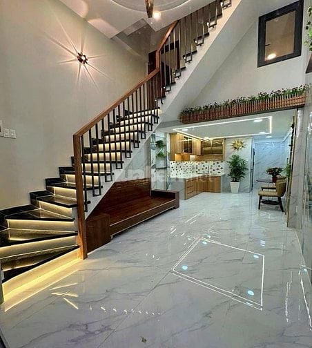 BÁN NHÀ CHÍNH CHỦ BÀ HOM QUẬN 6 – 3 TẦNG ĐẸP – CHỈ HƠN 4 TỶ XÍU
