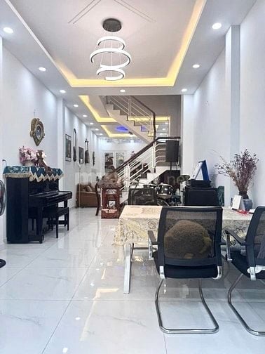 Mặt Tiền Kinh Doanh Ngay Nguyễn Sơn, Tân Phú, 76M2, 4 Tầng,Chỉ 11.x Tỷ