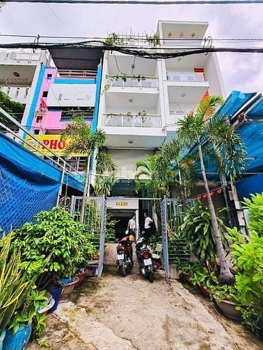 Bán nhà có hầm mặt tiền An Dương Vương Quận 6, lề 9m, DT 4x20m