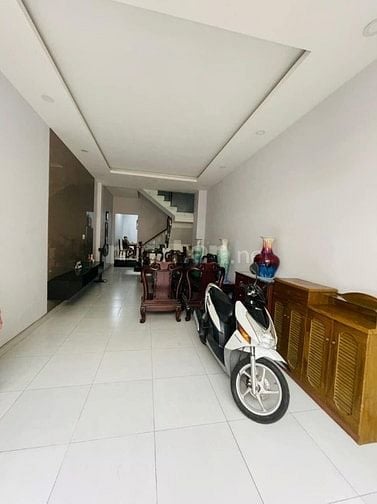 Bán nhà mặt tiền đường số Quận 7