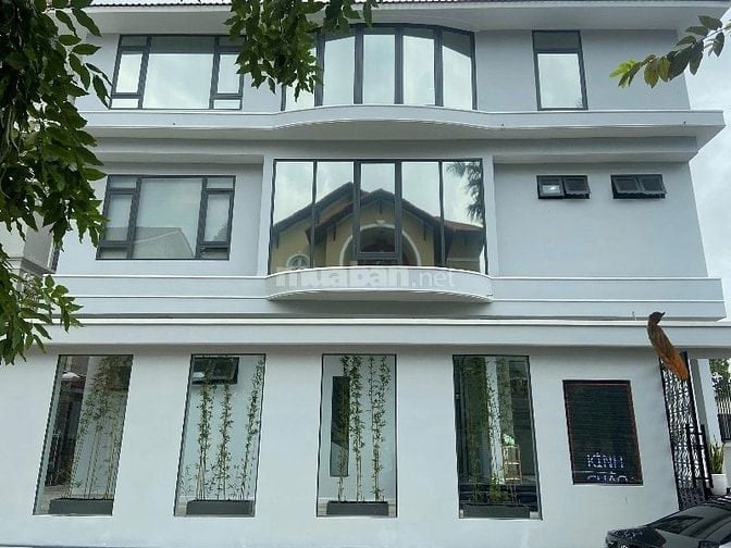 BÁN BIỆT THỰ 2 MT TRƯỚC SAU - KHAN HIẾM 18x24 - Nguyễn Văn Hưởng TĐ
