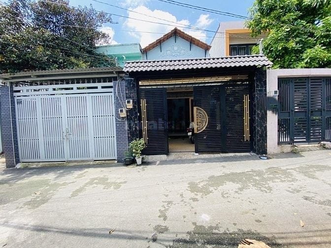 Bán nhà hẻm xe hơi gần mặt tiền đường Linh Đông, TĐ. 100m2, 7.99 tỷ