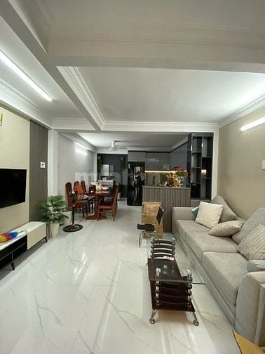 Bán Nhà 5 Tầng Đẹp, Hẻm 4m Trịnh Đình Trọng, Phú Trung, Tân Phú