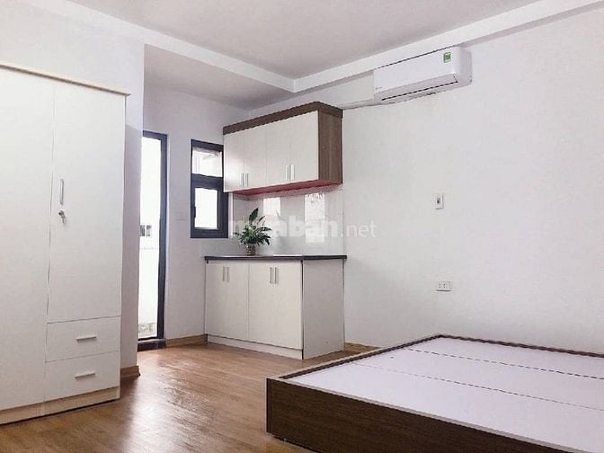 GẤP!!! BÁN CĂN DỊCH VỤ 7 TẦNG, CÓ THANG MÁY, DT 94M2, MT 7M, 26 PHÒNG 