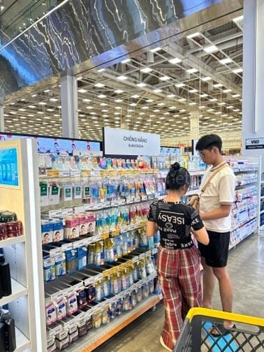 TUYỂN 5 NHÂN VIÊN BÁN HÀNG, TẠP VỤ TẠI QUẬN BÌNH TÂN