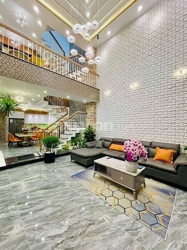 Cần vốn bán nhà đường Hoa Sứ P2 Phú Nhuận 60m2 giá 2tỷ850 4PN 4WC
