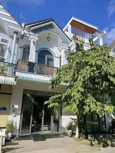 Đi nước ngoài định cư bán gấp nhà ở đường Tăng Nhơn Phú, phường Phước 