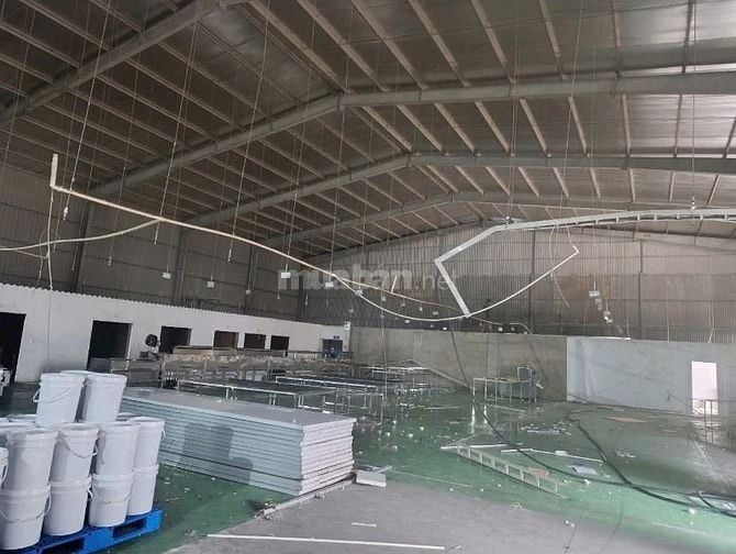 Cho thuê kho xưởng 8.600m2,Showroom, đường Kinh Dương Vương, Bình Tân