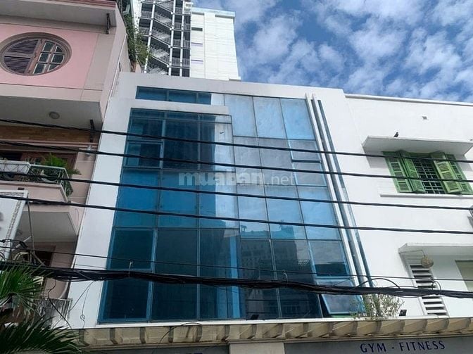 Cho thuê nhà nguyên căn mặt tiền hẻm lớn