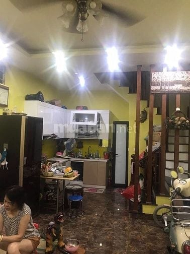 Mặt ngõ kinh doanh, lô góc Kim Mã DT40m2 xây 5T MT4.8m giá 10.5 tỷ