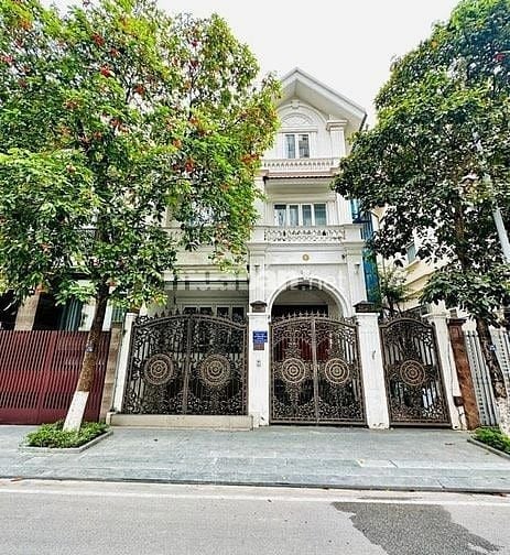 Cho thuê biệt thự Vinaconex 3 KĐT Trung Văn: 161M2, 4Tầng, Hầm, 55 tr