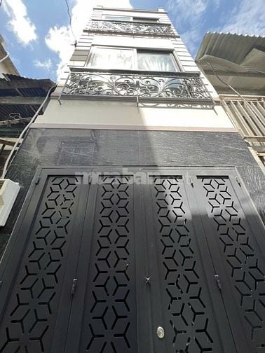🏡 NHÀ Q1 – CÁCH HẺM XE HƠI CHỈ 1 BƯỚC – 3 TẦNG – KẾ MẶT TIỀN 🏡