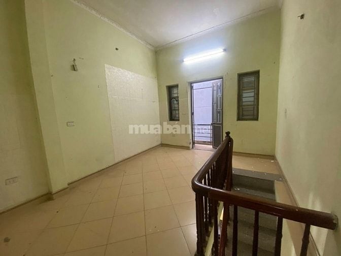 Bán nhà riêng Yên Nghĩa, 130 triệu/m2, 38,5m2, 2PN + 2WC, sát chợ , sá