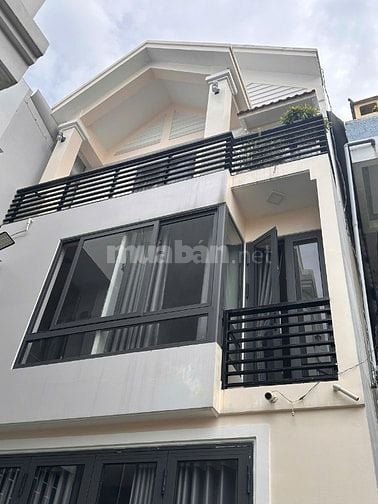 BÁN NHÀ KIỆT 119 HÙNG VƯƠNG ,PHƯỜNG PHÚ HỘI , TP HUẾ , KIỆT THÔNG 