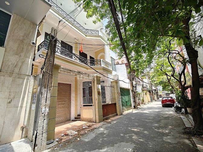 CHO THUÊ NHÀ 120M2*4 LÀM VĂN PHÒNG TT CẦU GIẤY.