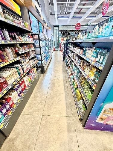 TUYỂN GẤP NHÂN VIÊN BÁN HÀNG  – THU NHẬP HẤP DẪN .