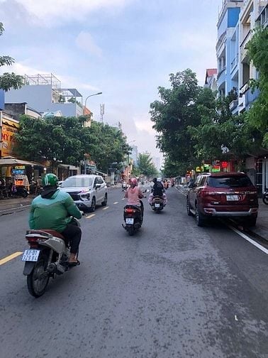 Bán ngà MT TÂN SƠN NHÌ 4 x 16m đúc 3 lầu ST 