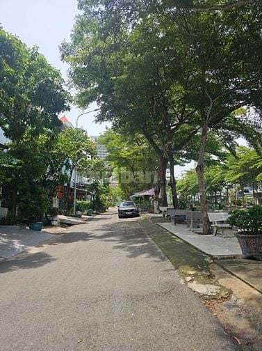 CHỦ GẤP BÁN NHÀ VIEW KÊNH ĐÀO - CẠNH PHÚ MỸ HƯNG 300m 