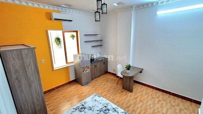 Phòng full nội thất ngay Emart 2