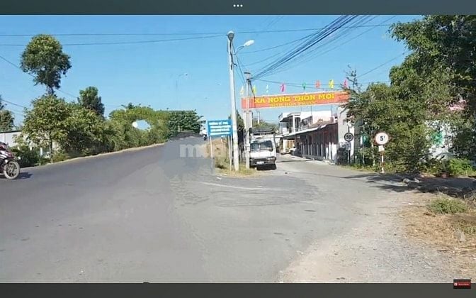 BÁN ĐẤT VIEW SÔNG, MẶT TIỀN LỘ NHỰA, XE HƠI TỚI TẬN NƠI.