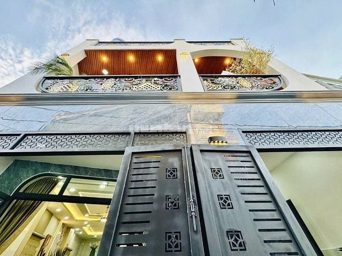 Chủ cần bán nhà 89m² đường Phạm Văn Bạch, P15, Tân Bình.Hẻm 5m, sổ sẵn