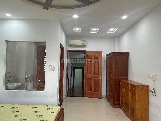 Chính chủ, 30m2, phòng đầy đủ nội thất, yên tĩnh, tự do, hẻm xe hơi