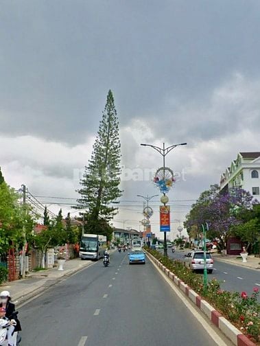 Cho thuê MB 1500m2. Ngay Quảng Trường ĐÀ LẠT. Ngang 39m HĐ dài hạn.