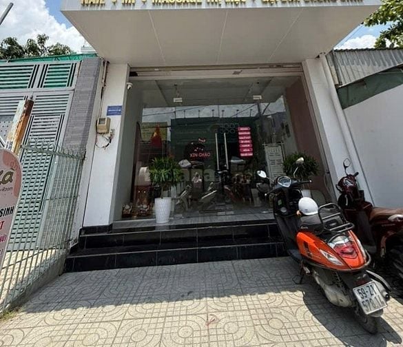 Nhà Mặt Tiền Lê văn Lương, DT 5x35m.