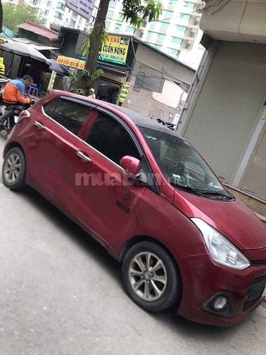 Bán xe i10 , 1 đầu, mầu đỏ, đời 2015, số sàn, giá 125 triệu