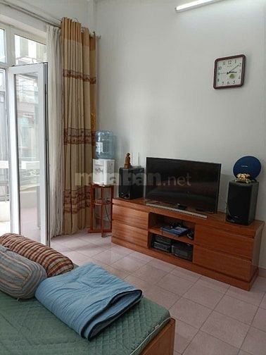Cho thuê nhà ngõ oto phố Bạch Mai 40m2/ 4tầng/3 PN/ full NT/tiện KD 