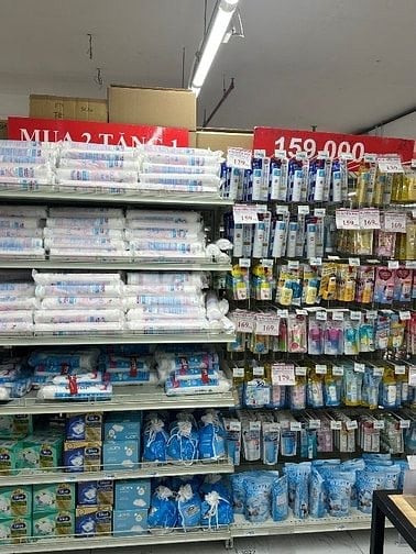 Tuyển nhân viên tạp vụ văn phòng vệ sinh và nhân viên đđóng gói