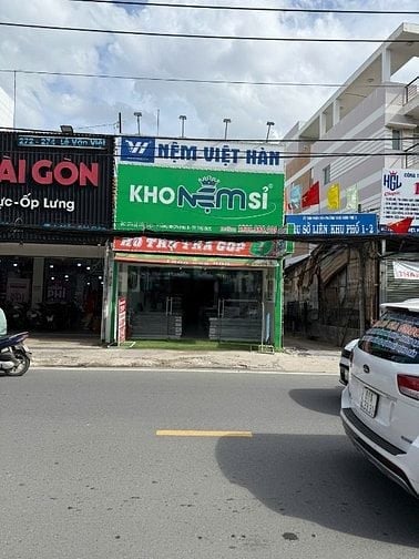 Cho thuê nhà mặt phố 270 Lê Văn Việt, 45 triệu, (5m*17m)85m2.