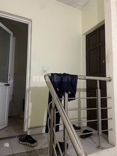 Phòng 20m2 nhà vệ sinh ngoài, gần chợ Phùng Khoang, HN