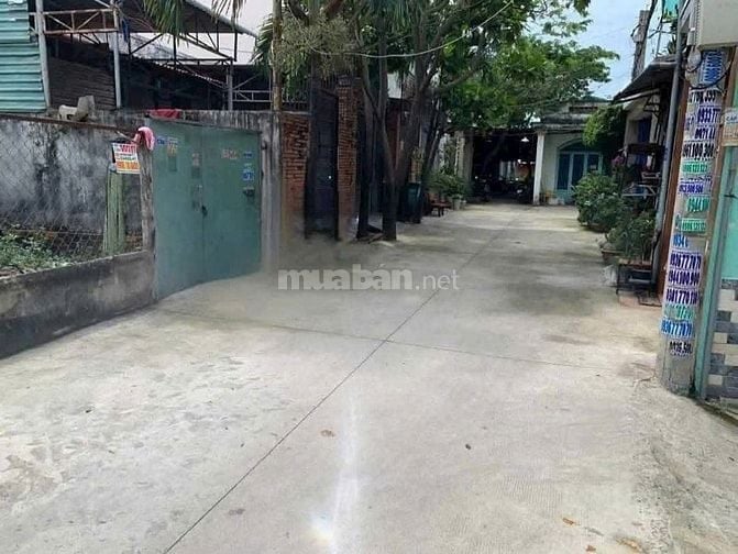 cần bán căn nhà 55m2 cho thuê 4tr/tháng ở Hóc Môn giá 710 triệu