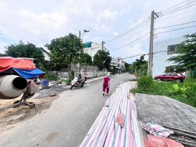 ĐẤT BÁN KHU PHÂN LÔ ĐẸP -  ĐƯỜNG RỘNG VÀ THÔNG CÓ VỈA HÈ 2 BÊN RỘNG 9M