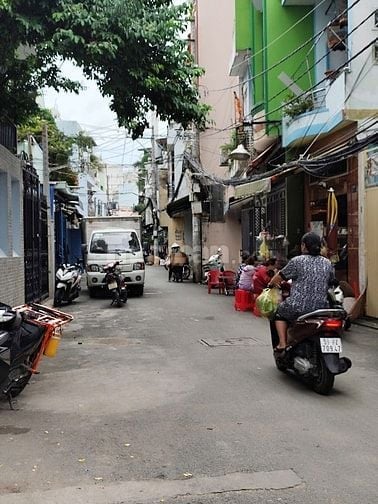 Hẻm xe tải 315m2 ngang 8.5m nhà cấp 4 Âu Cơ, phường 9, Tân Bình