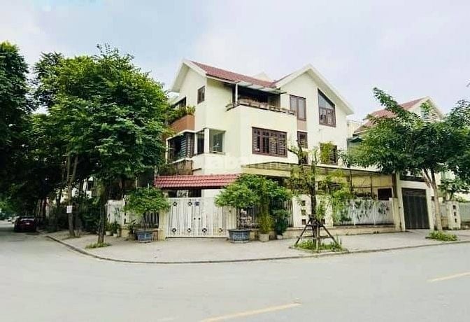 Bán Biệt Thự Mỹ Đình 1:DT 143M2, Lô góc, 2 mặt tiền, 4Tầng, Gía 41 Tỷ 