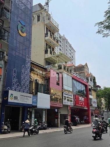VIP MẶT PHỐ BA ĐÌNH – 130m² – 9 TẦNG THANG MÁY – Ô TÔ TRÁNH – VỈA HÈ