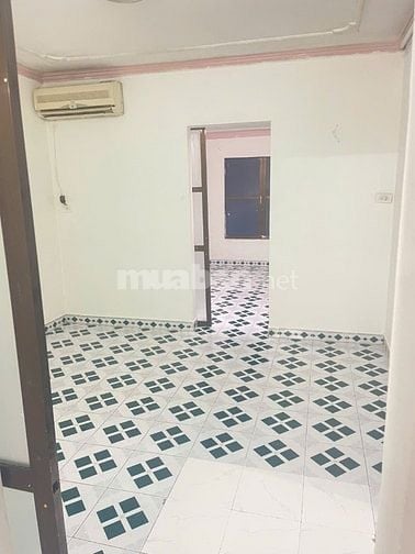 Cho thuê căn hộ Tập Thể 411 nhà D3 tập thể Thành Công, phường Giảng Võ