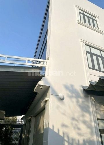 Bán nhà 2 mặt tiền Bến Vân Đồn, Quận 4. 213,8m² đất. giá 380 triệu/m²