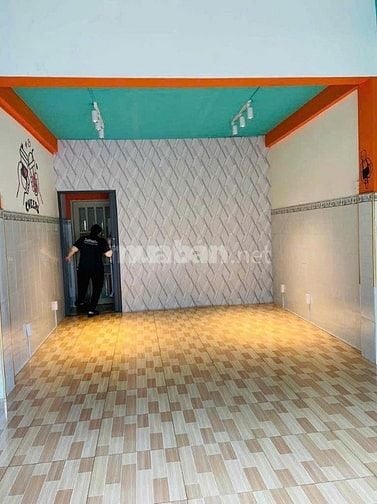 Cho thuê nhà mặt tiền Nguyễn Thông, P.V.T.Sáu, Q.3 giá 18tr