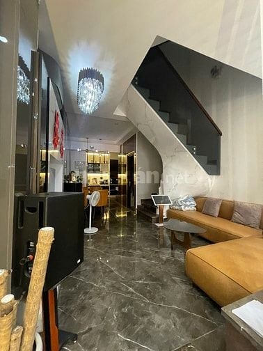 Nhà MT Cư Xá Độc Lập 4x15m, 3 lầu ST nhà mới đẹp vị trí kinh doanh