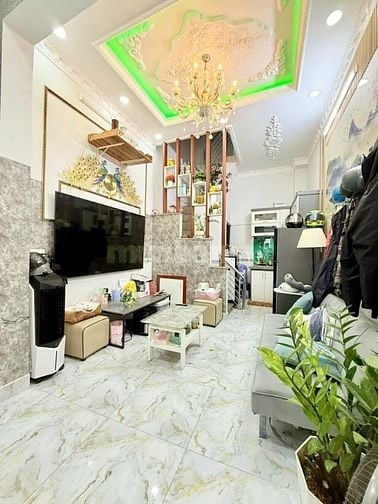 TL thu hồi vốn nhà 1T2L đường Lưu Hữu Phước,Q8-dt 58m2- 726TR-SHR