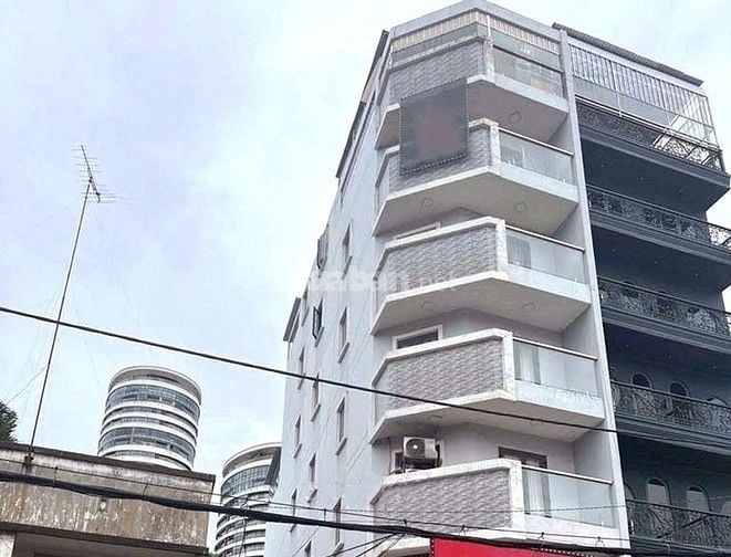 Nhà mặt tiền Nguyễn Văn Lạc, Phường 21, 5 tầng, lô góc siêu thoáng