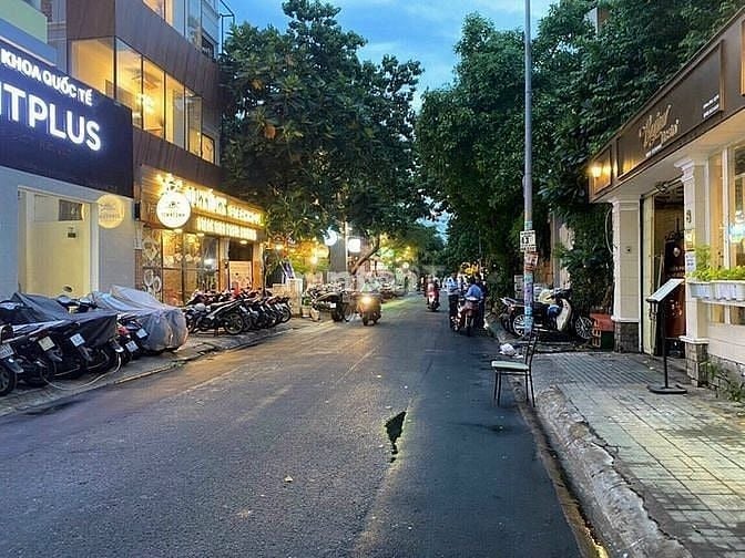 Bán nhà đường Nguyễn Gia Trí,Bình Thạnh, 25 tỷ,dt 8x20 giá tốt nhất
