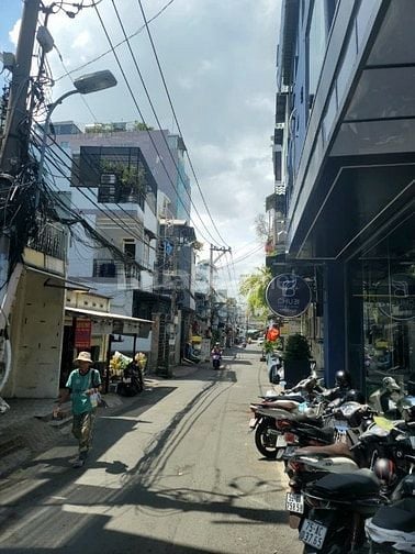 Cần cho thuê gấp, nhà trống giao liền